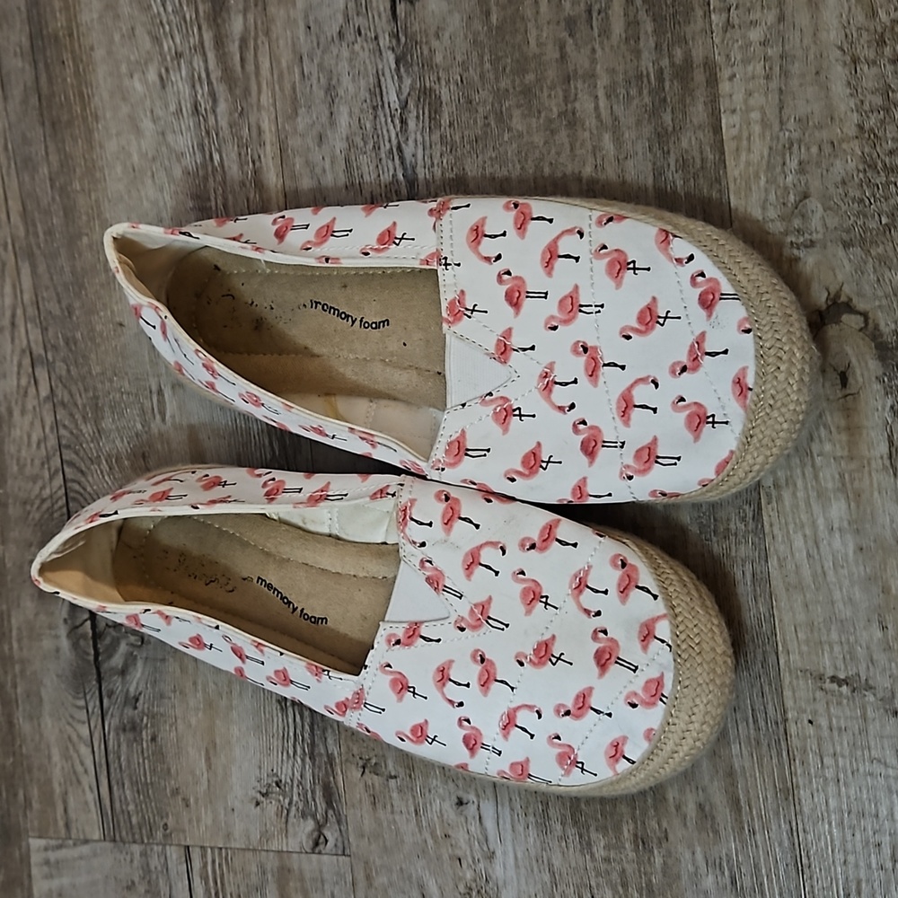 Flamingo shoes size 10